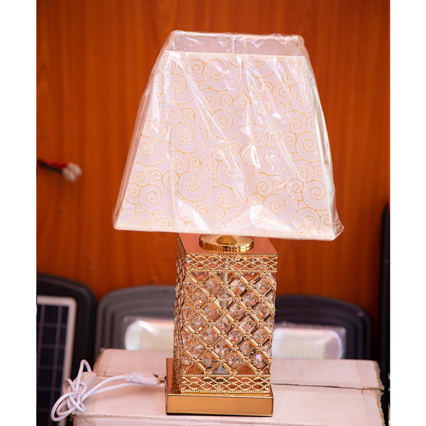Qiality white bedside lamp/table lamp