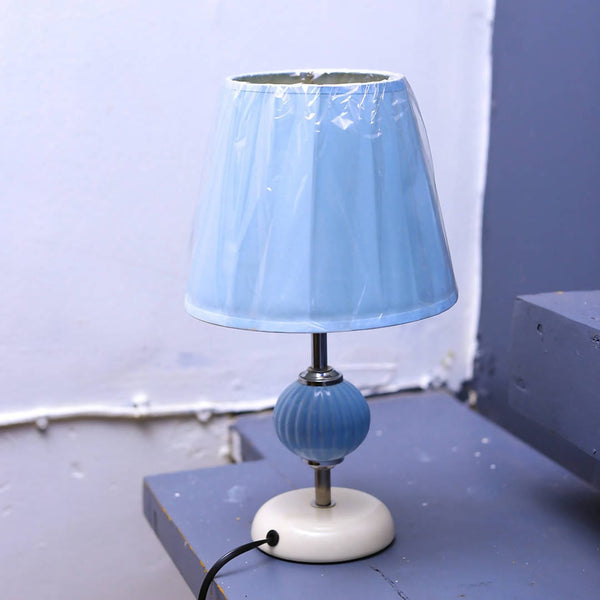 Quality table lamp/bedside lamp
