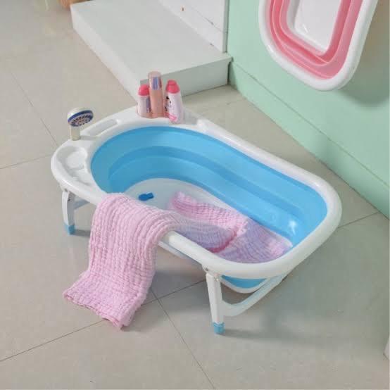 Baby Foldable Basin/Bath tab.